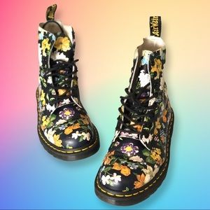 Dr Martens 1460 Pascal Darcy Floral Boots Sz 7
